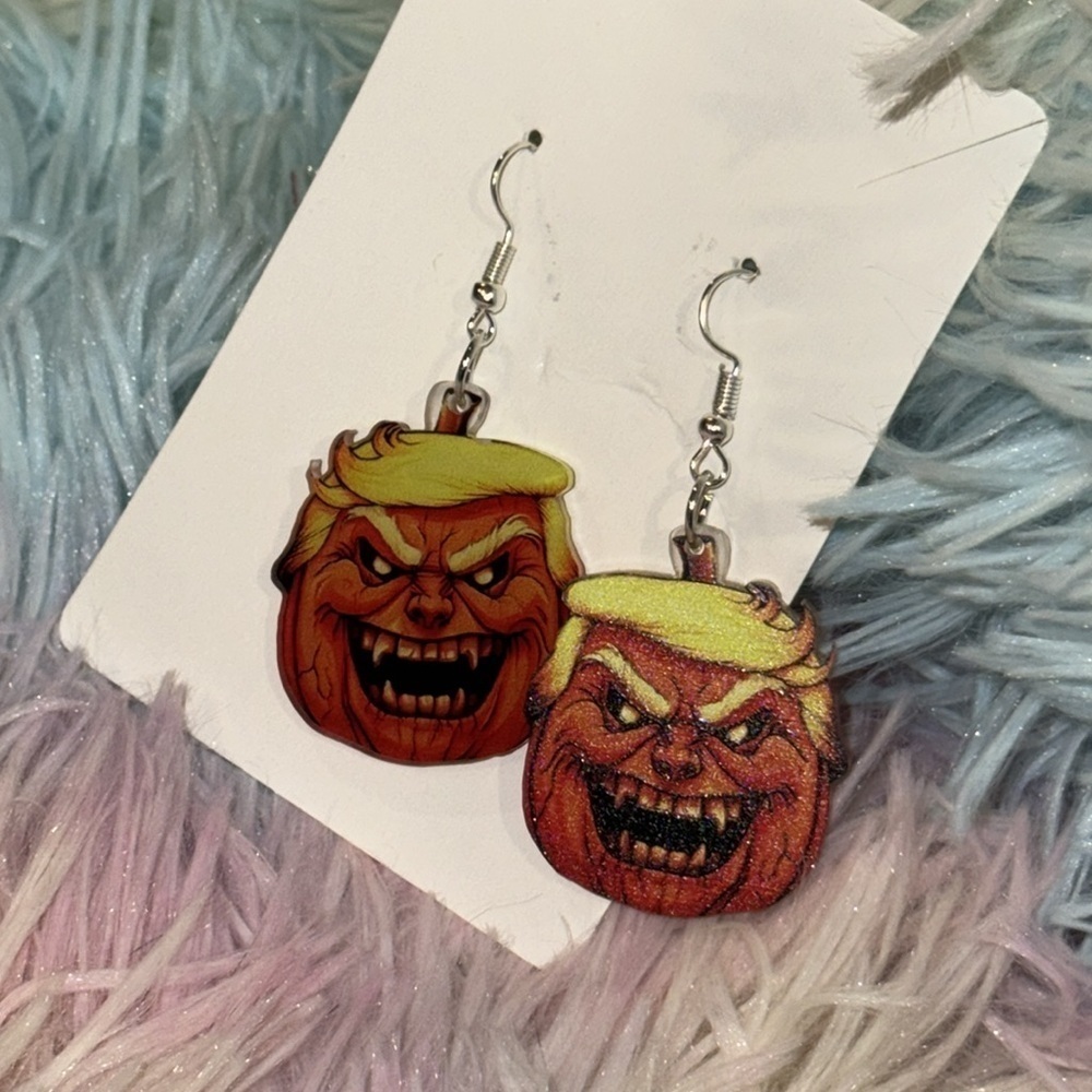 scary pumpkin face earrings don't unless sided - Picture 3 of 3